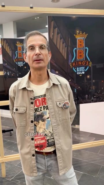 🎥 Así vivimos la inauguración de 𝑳𝒂 𝒄𝒊𝒖𝒅𝒂𝒅 𝒗𝒊𝒗𝒊𝒅𝒂, la exposición del pintor 𝐉𝐨𝐫𝐠𝐞 𝐏𝐞́𝐫𝐞𝐳 𝐏𝐚𝐫𝐚𝐝𝐚 que recupera su mirada personal sobre Ciudad Real, la arquitectura y los lugares que forman parte de su historia

✨ Gracias a todos los que nos acompañasteis en una tarde tan especial

📍 La exposición puede visitarse en nuestra sede de 9:00 a 14:00 horas, hasta diciembre

🎥 @gabinmultimedia